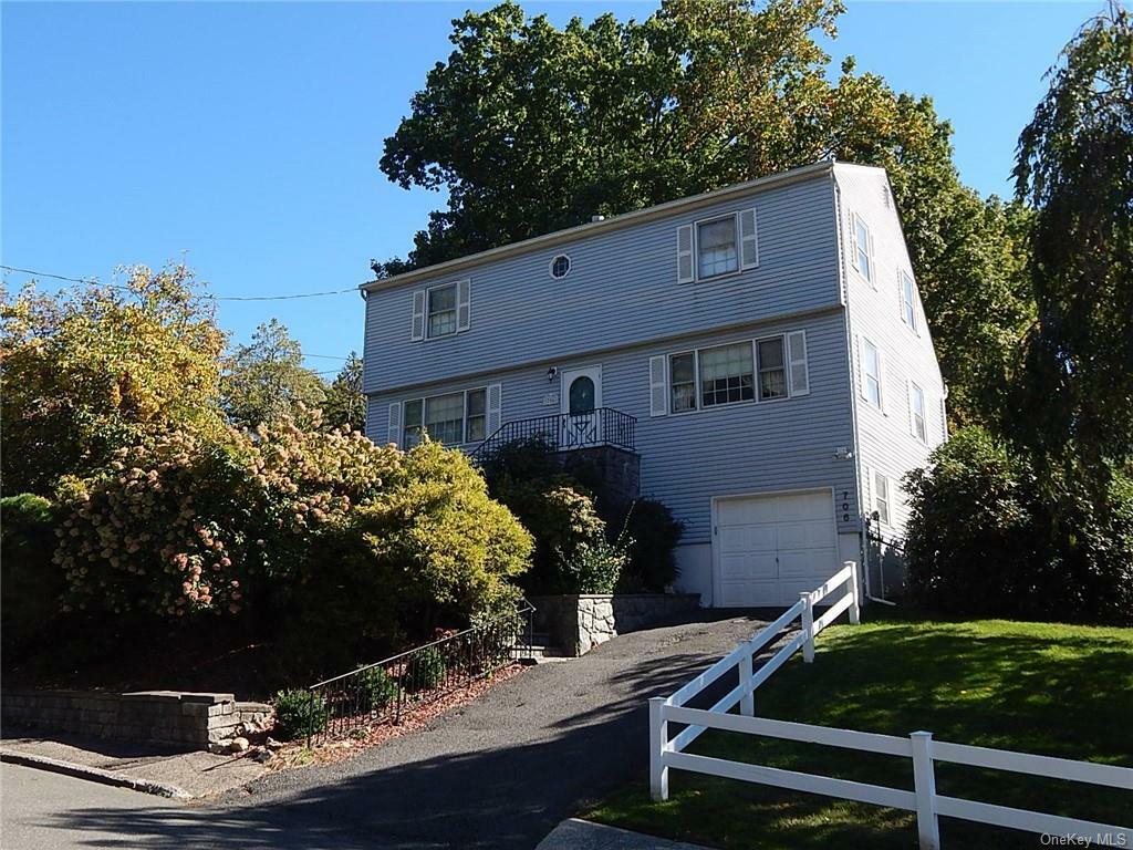 Property Photo:  706 Abbey Lane  NY 10989 