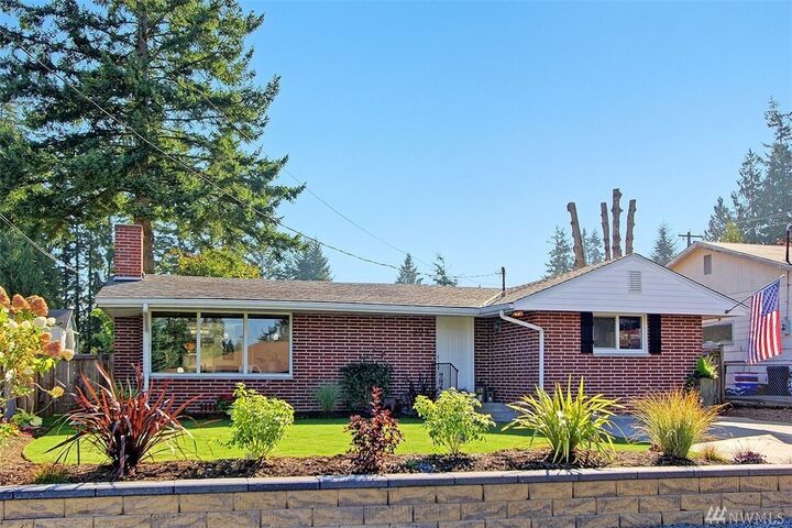 504 Rose Wy  Everett WA 98203 photo