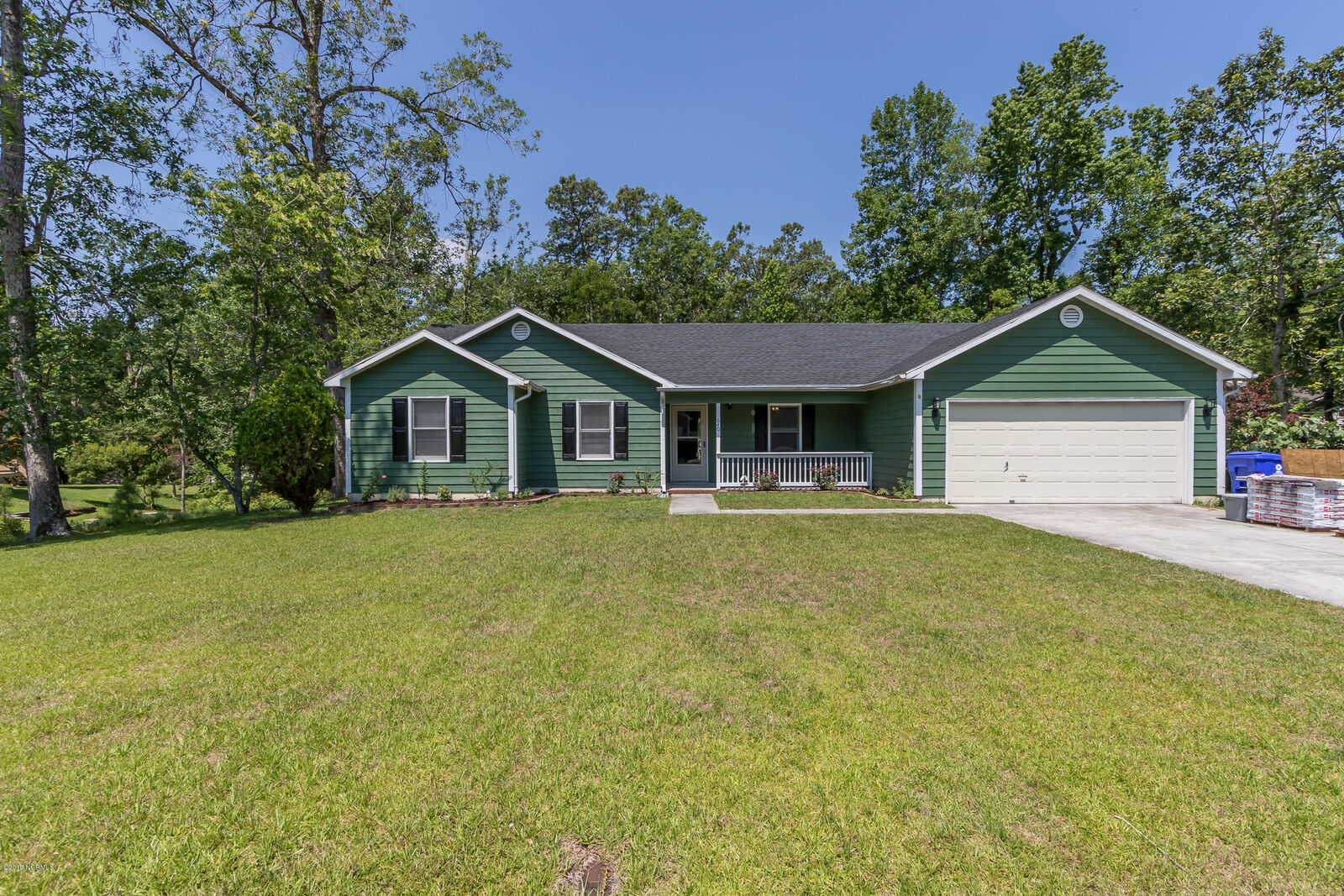 Property Photo:  640 Greystone Avenue  NC 28540 