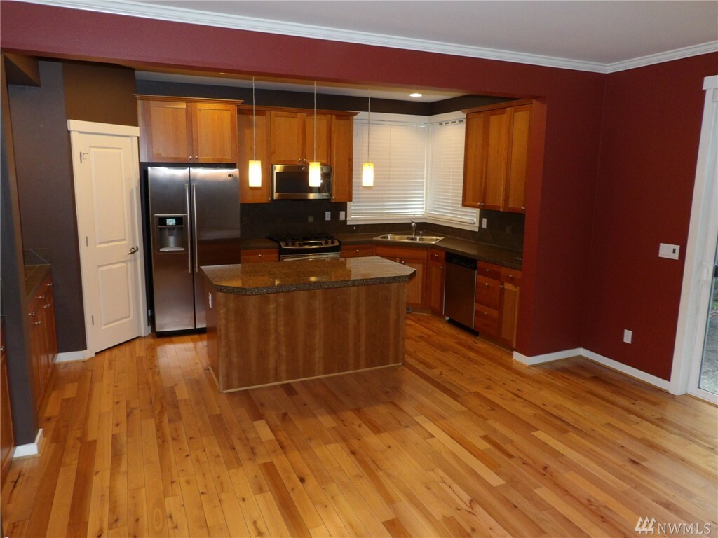 Property Photo: 473 Lingering Pine Dr NW WA 98027
