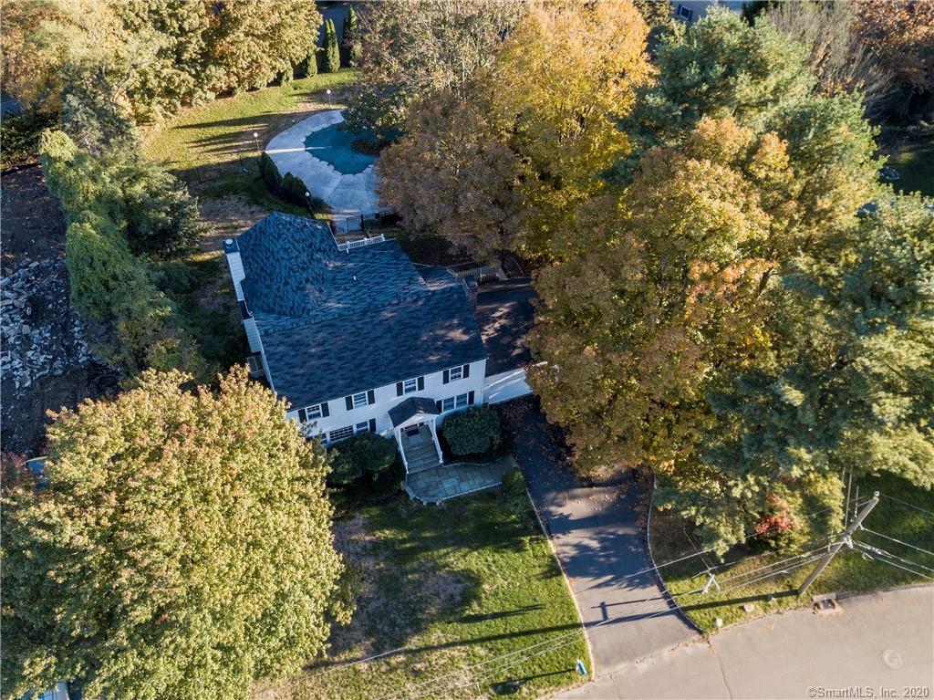 Property Photo:  41 Oak Street  CT 06880 