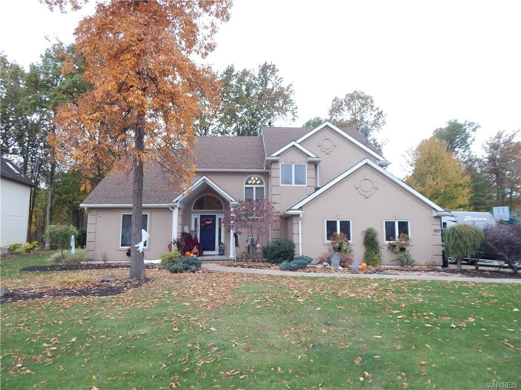 Property Photo: 307 Deerwood Lane NY 14072