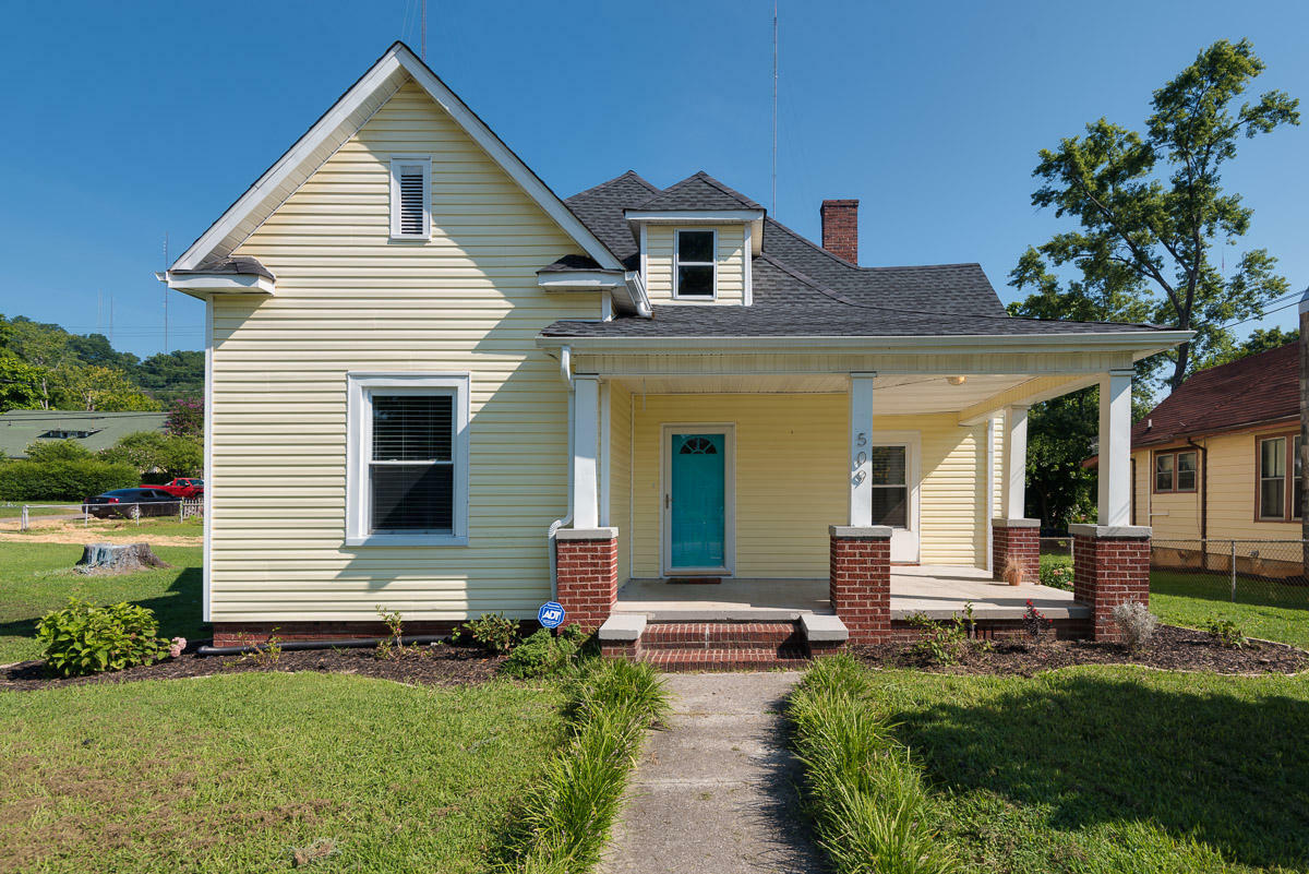 Property Photo:  509 Cedar Ave  TN 37917 