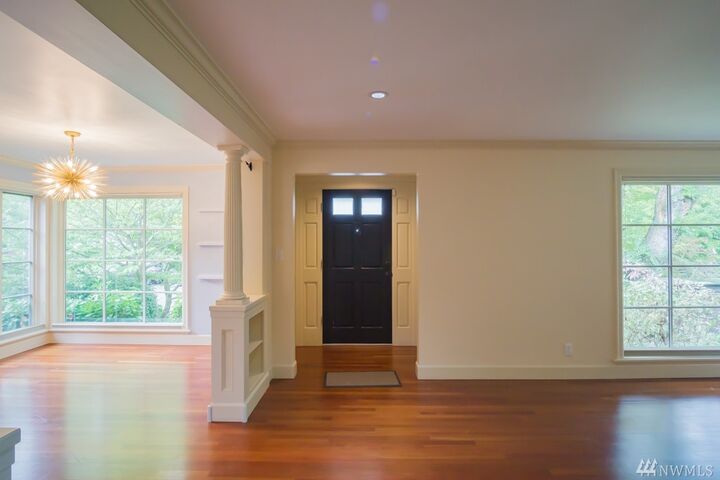 Property Photo:  2036 McGilvra Blvd E  WA 98112 