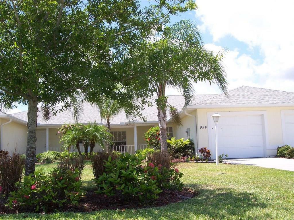 Property Photo:  954 S Easy Street  FL 32958 