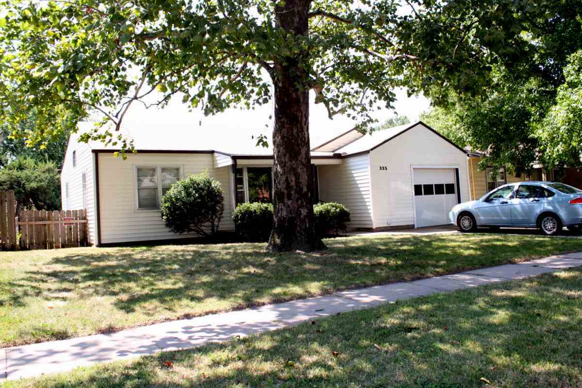 Property Photo:  335 W 34th St S  KS 67217 