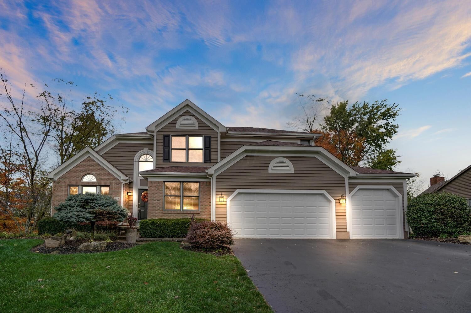 Property Photo: 273 Farm Creek Drive OH 43230