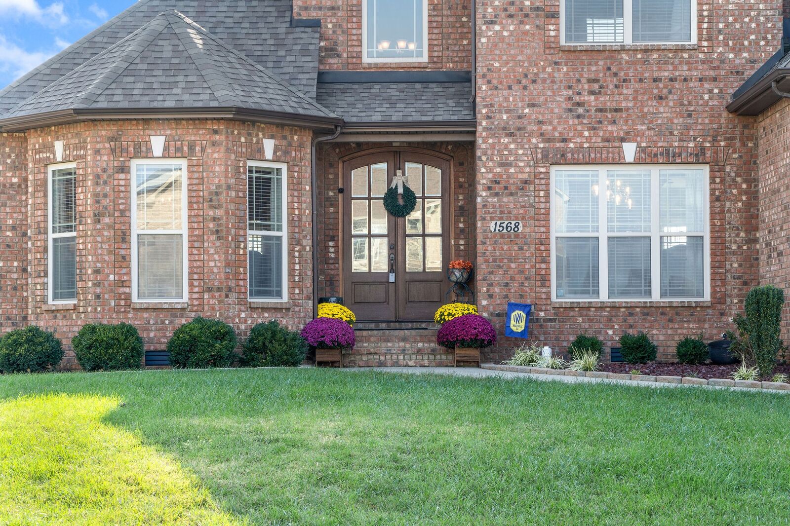 Property Photo:  1568 Edgewater Ln  TN 37043 