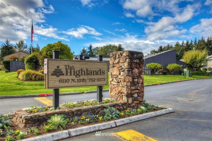 Property Photo:  1505 N Defiance Street Q203  WA 98406 