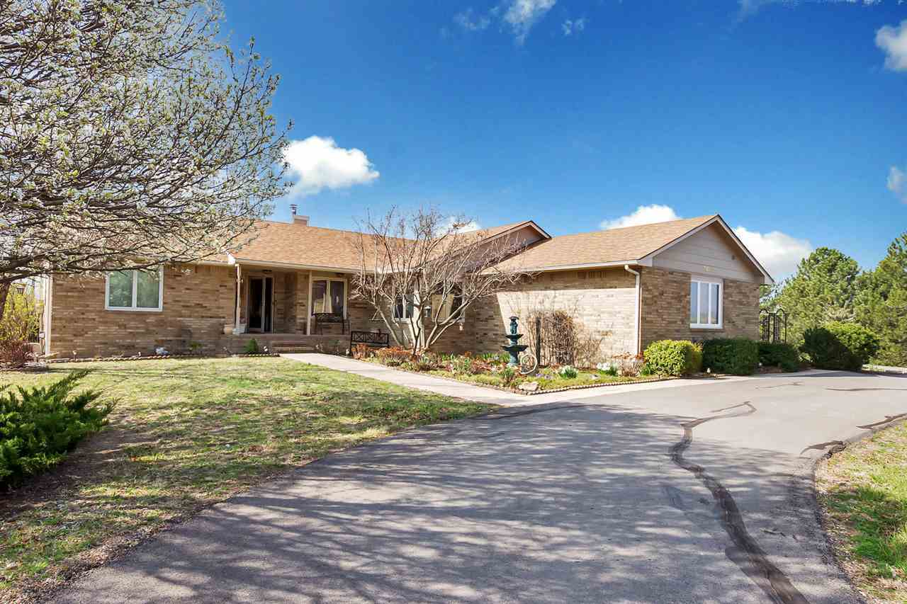 Property Photo:  7325 E Oak Tree Lane  KS 67067-9012 