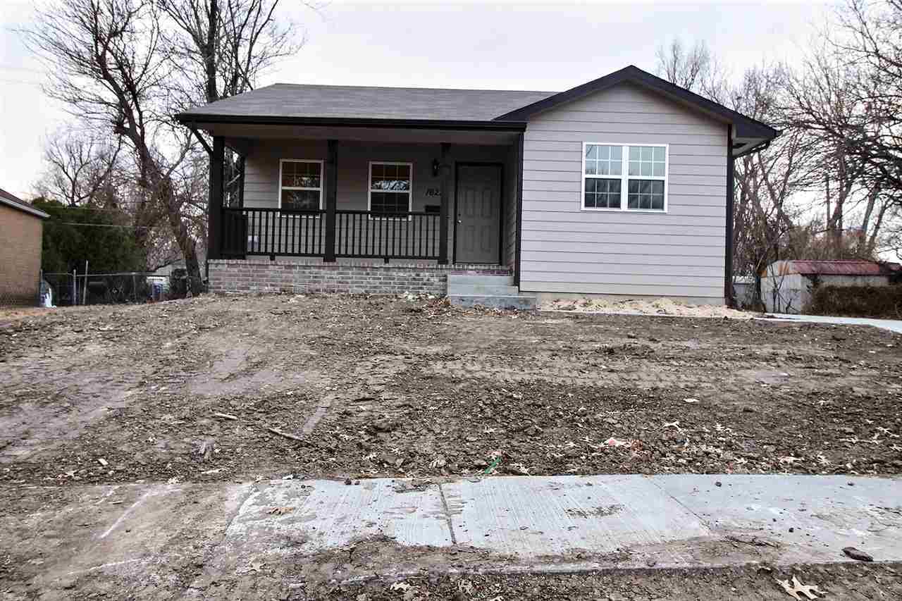 Property Photo:  1621 Kenmar St  KS 67208 