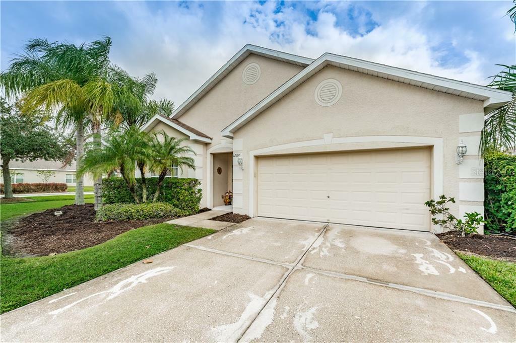 Property Photo:  12106 Fern Blossom Drive  FL 33534 