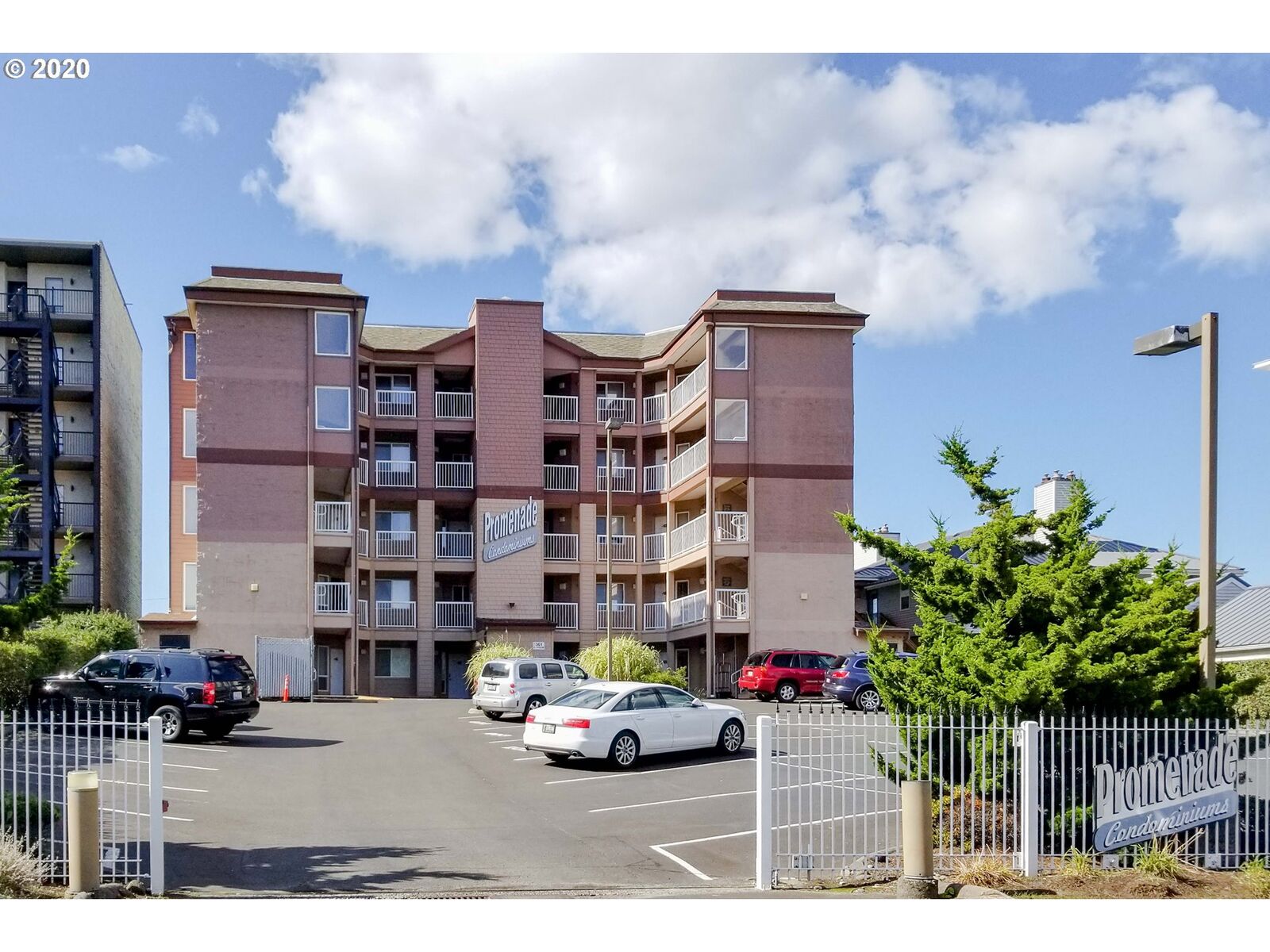 Property Photo: 361 Promenade Condo 102 OR 97138