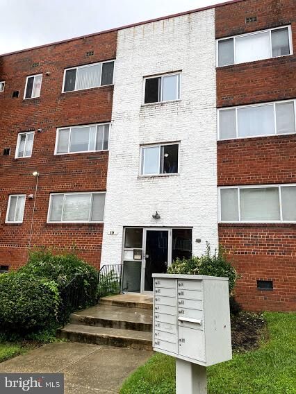 Property Photo:  12 Halley Place SE 101  DC 20032 