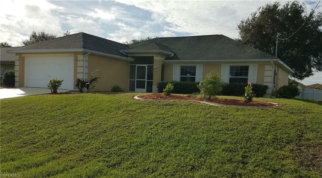 Property Photo:  2124 NE 15th Terrace  FL 33909 