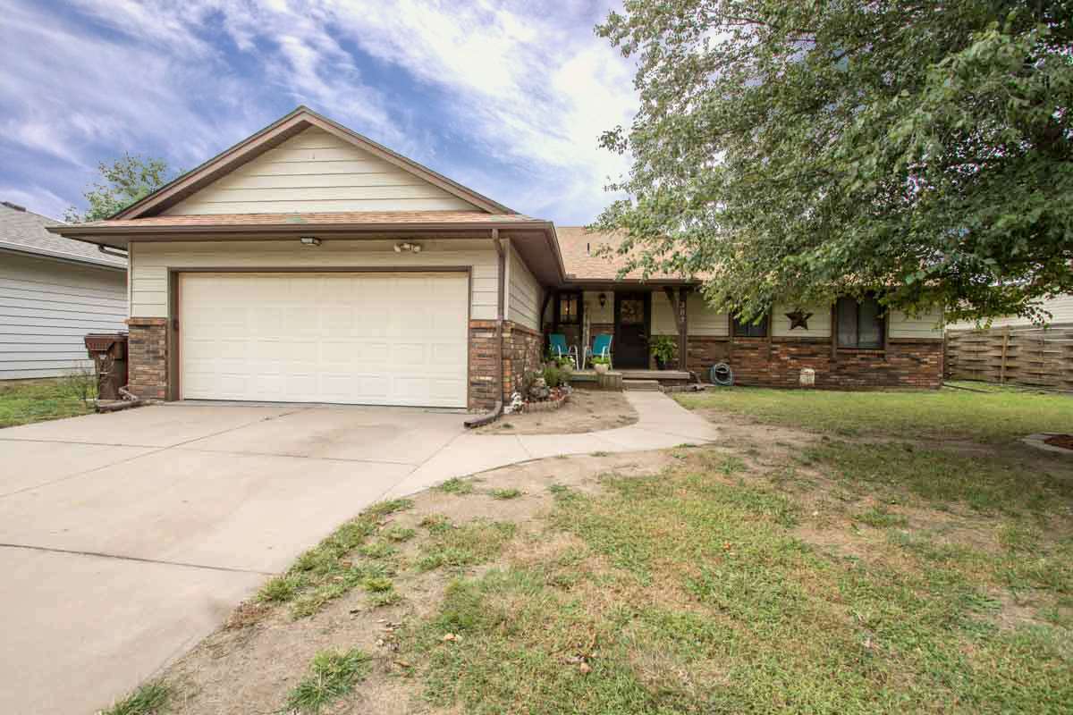 Property Photo:  303 W 54th St S  KS 67217 