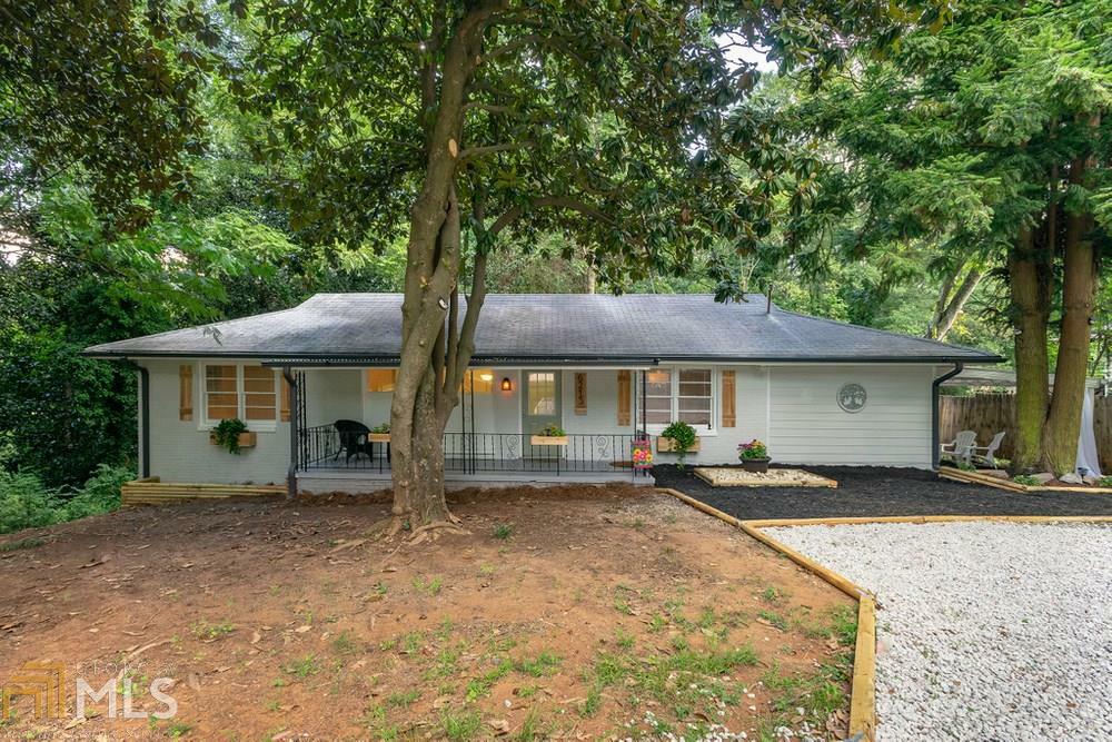 Property Photo:  6215 Dodgen Rd  GA 30126 