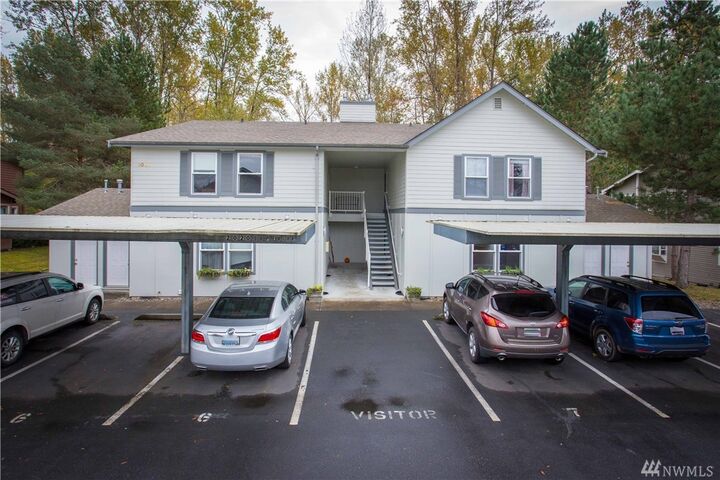 Property Photo:  2020 Superior St 101  WA 98229 