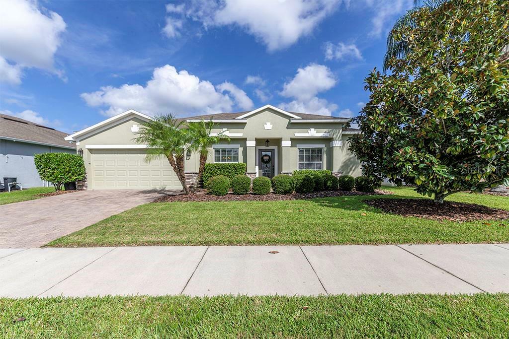 Property Photo: 747 Meadow Glade Drive FL 34787