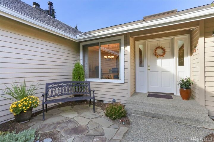 Property Photo: 15726 SE 184th St WA 98058