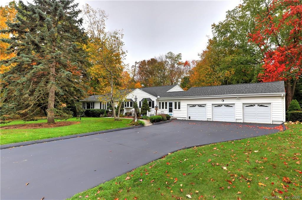 Property Photo:  422 Sheldon Court  CT 06477 