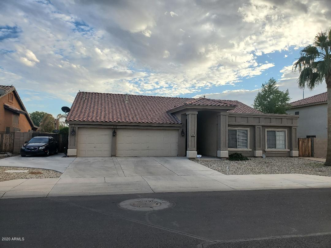 Property Photo: 5013 W Siesta Way AZ 85339