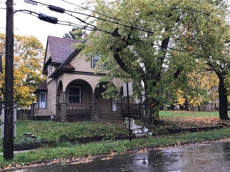 Property Photo: 655 New Castle Ave PA 16146