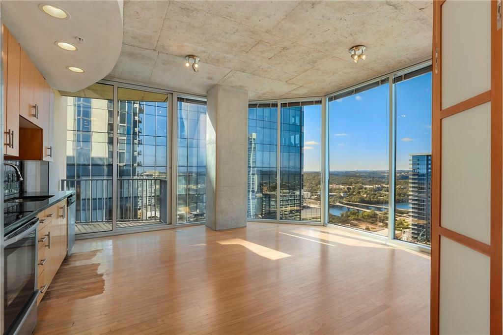 Property Photo:  360 Nueces Street 2602  TX 78701 