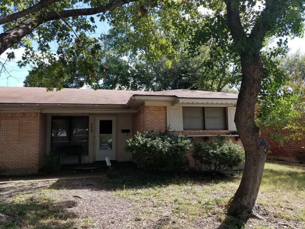 Property Photo:  2902 Donald Drive  TX 75041 