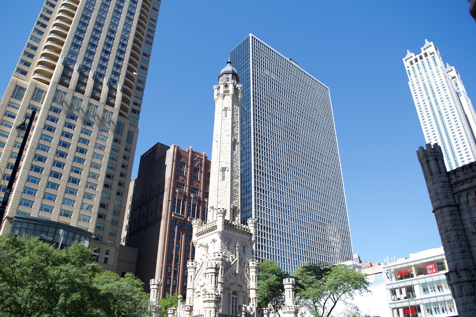 Property Photo: 111 E Chestnut Street 32B IL 60611