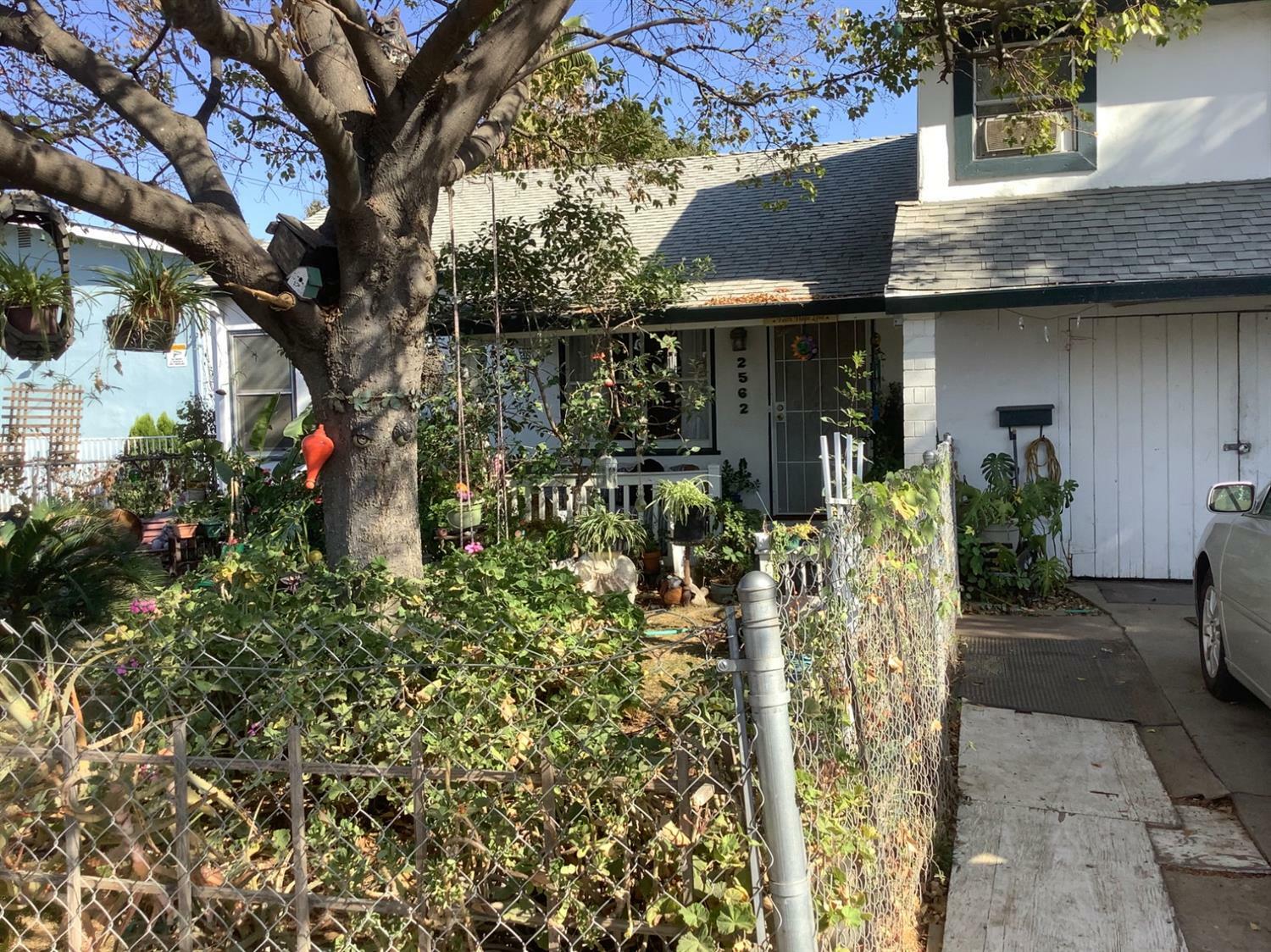 Property Photo:  2562 Erickson Street  CA 95815 