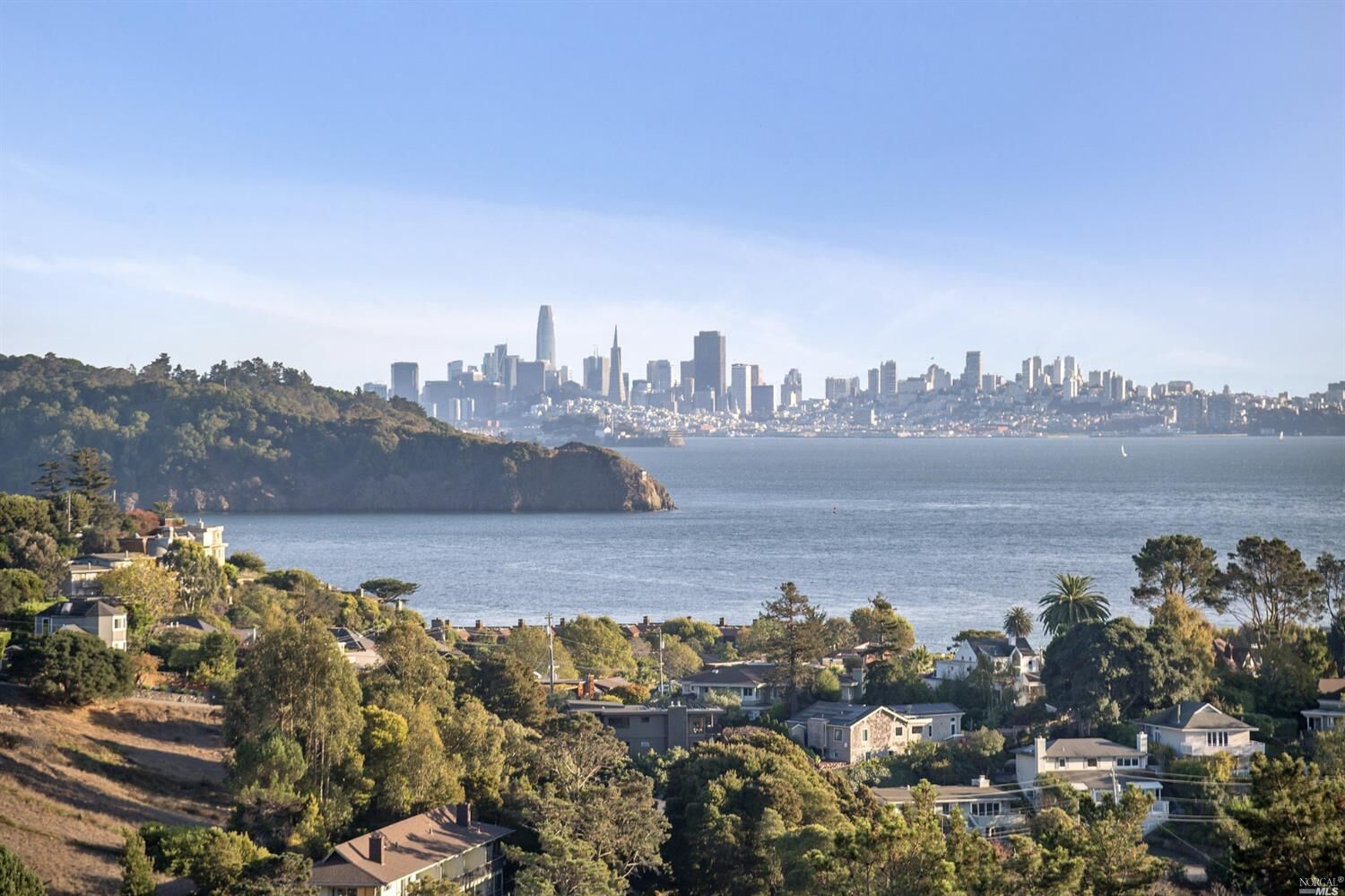 Property Photo:  1410 Vistazo West Street 8  CA 94920 