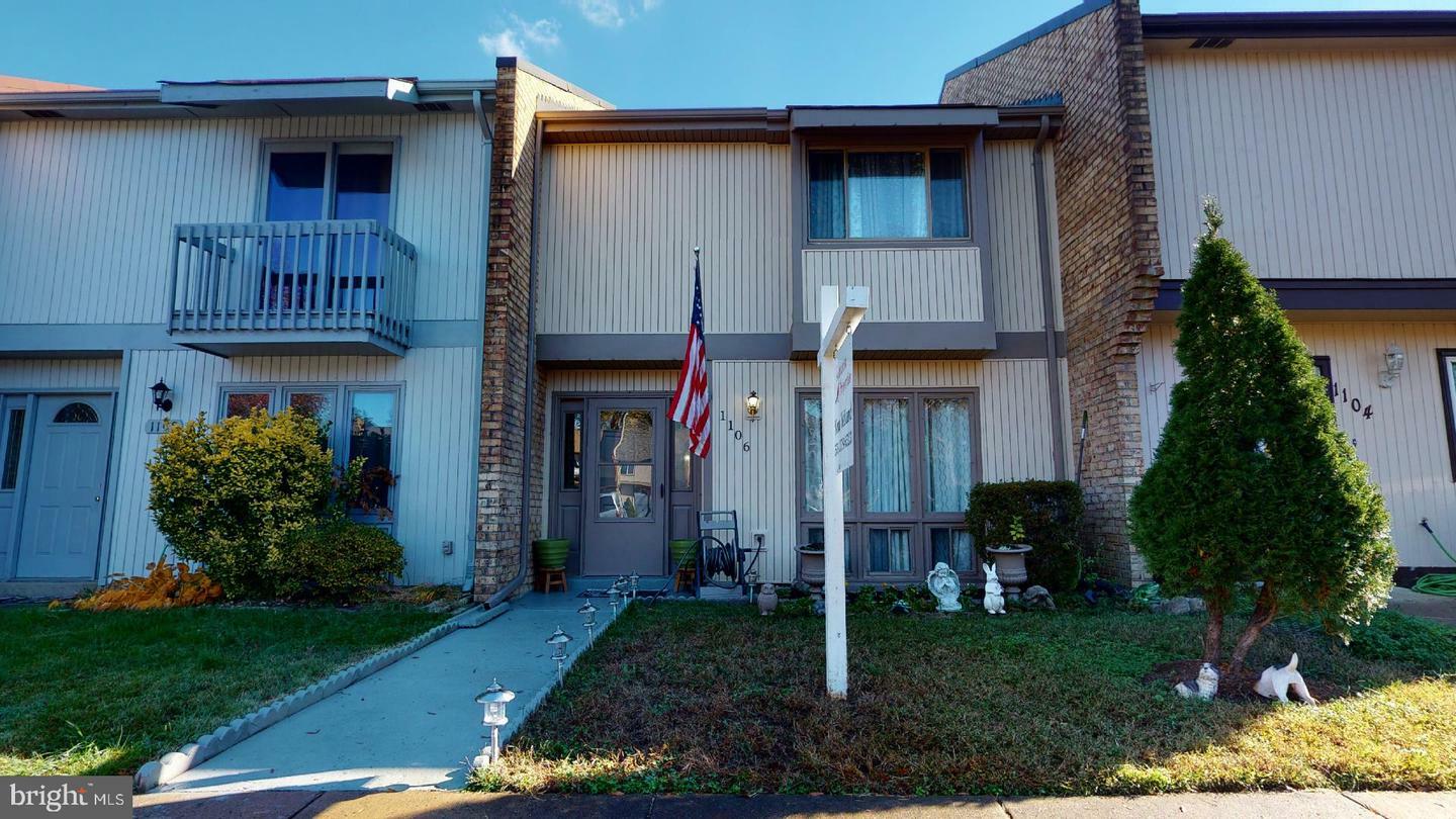 Property Photo: 1106 Waterford Place VA 20170