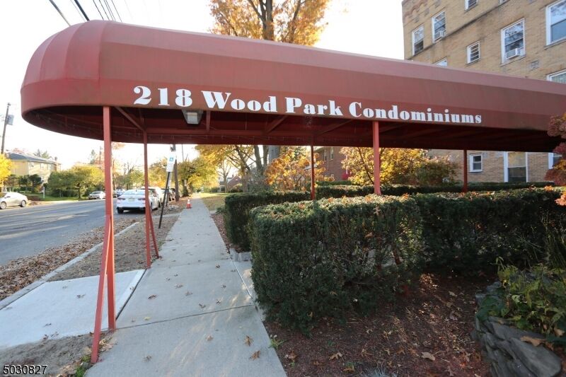 Property Photo: 218 Broad Ave NJ 07605