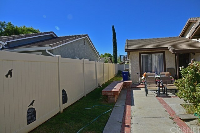 Property Photo:  25643 Alicante Drive  CA 91355 