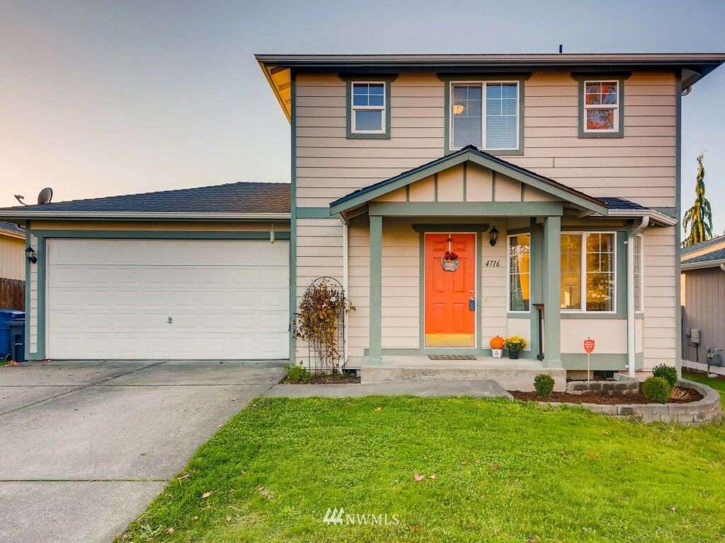 Property Photo: 4716 60th Dr NE WA 98270