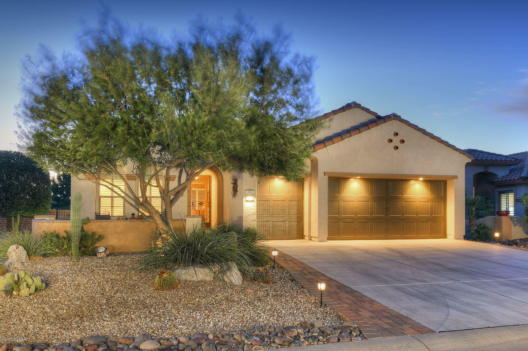 Property Photo:  947 N Turquoise Vista Drive  AZ 85614 