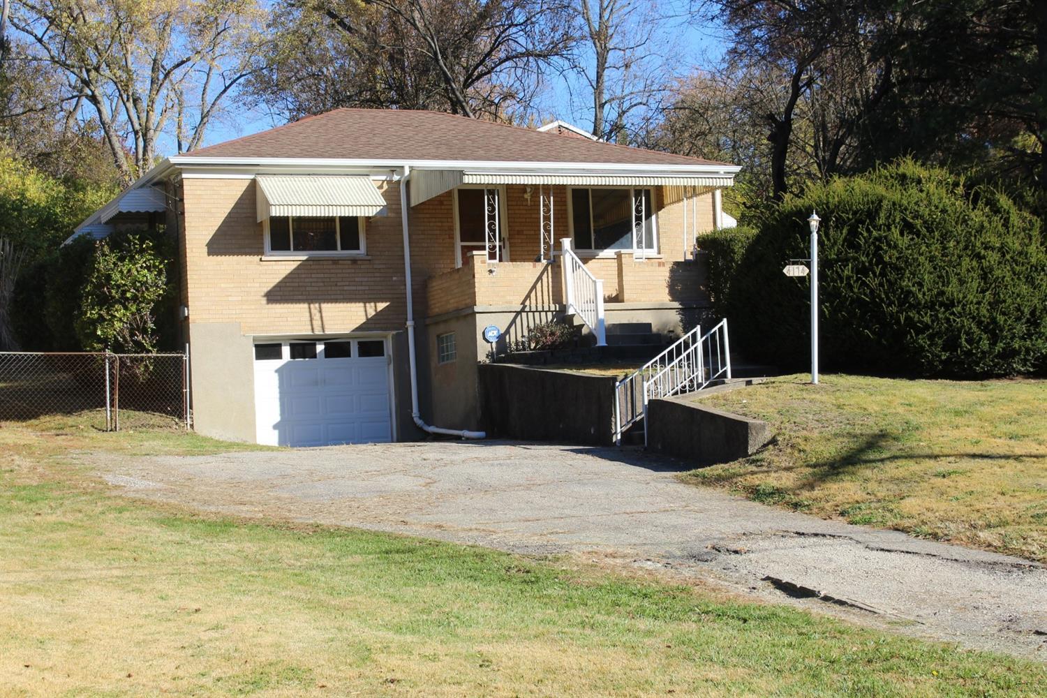 Property Photo: 4174 Reemelin Rd OH 45211