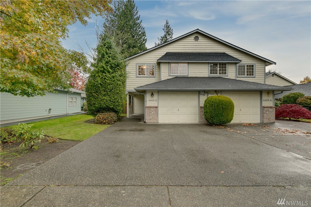 Property Photo:  4403 218th St SW B  WA 98043 