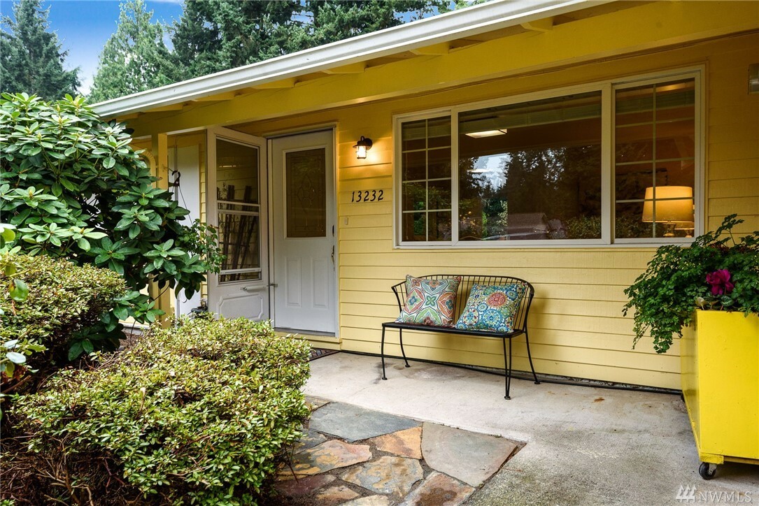 Property Photo: 13232 NE 193rd WA 98072