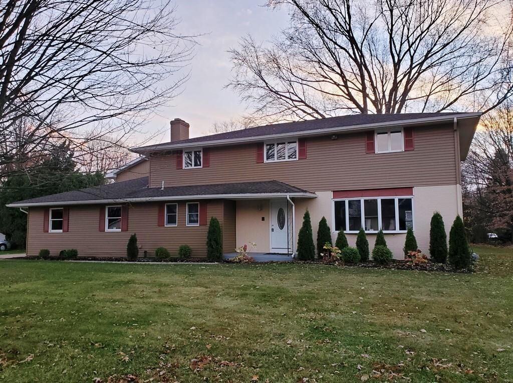 Property Photo: 1510 Sumner Drive PA 16505