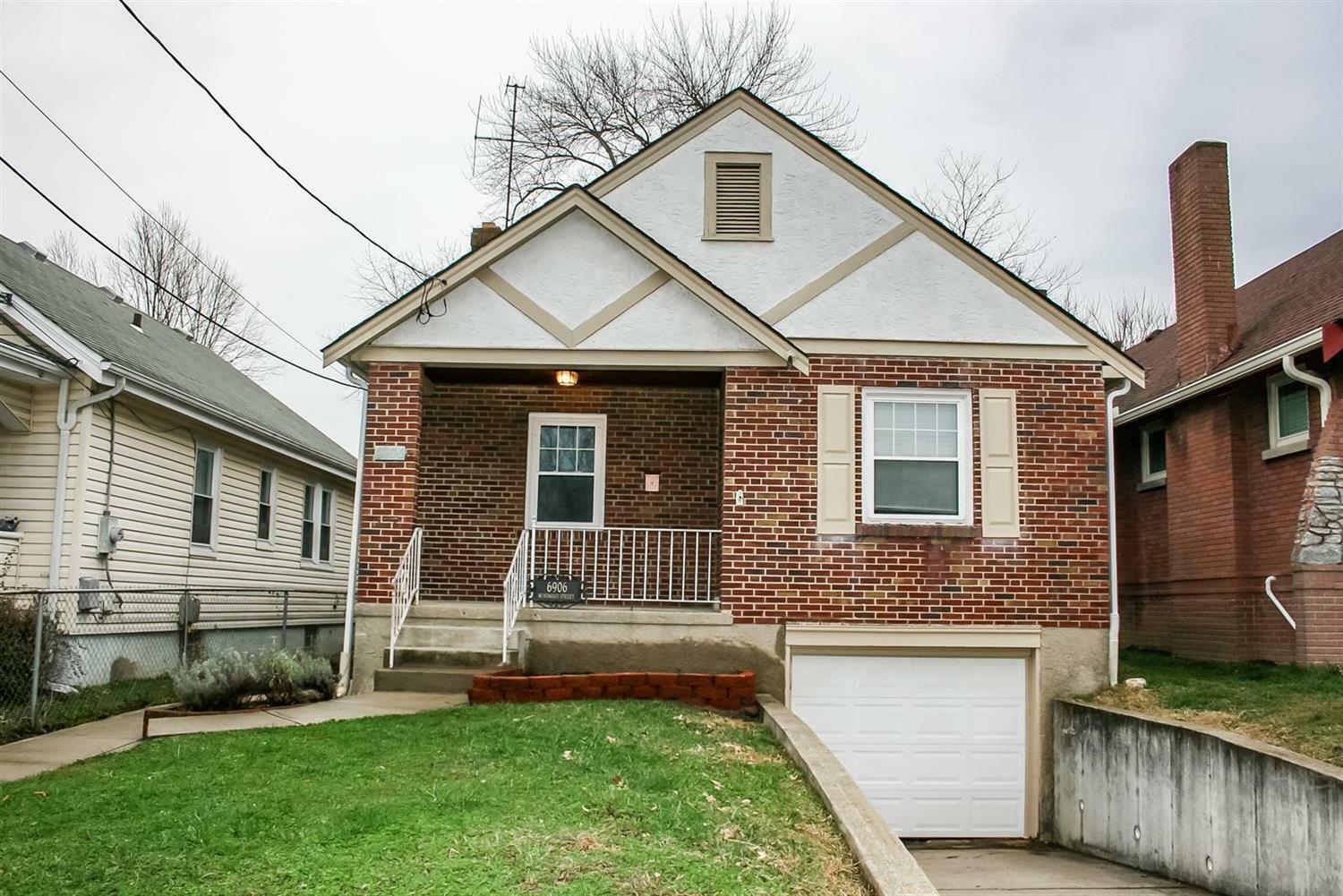 Property Photo:  6906 Windward St  OH 45227 