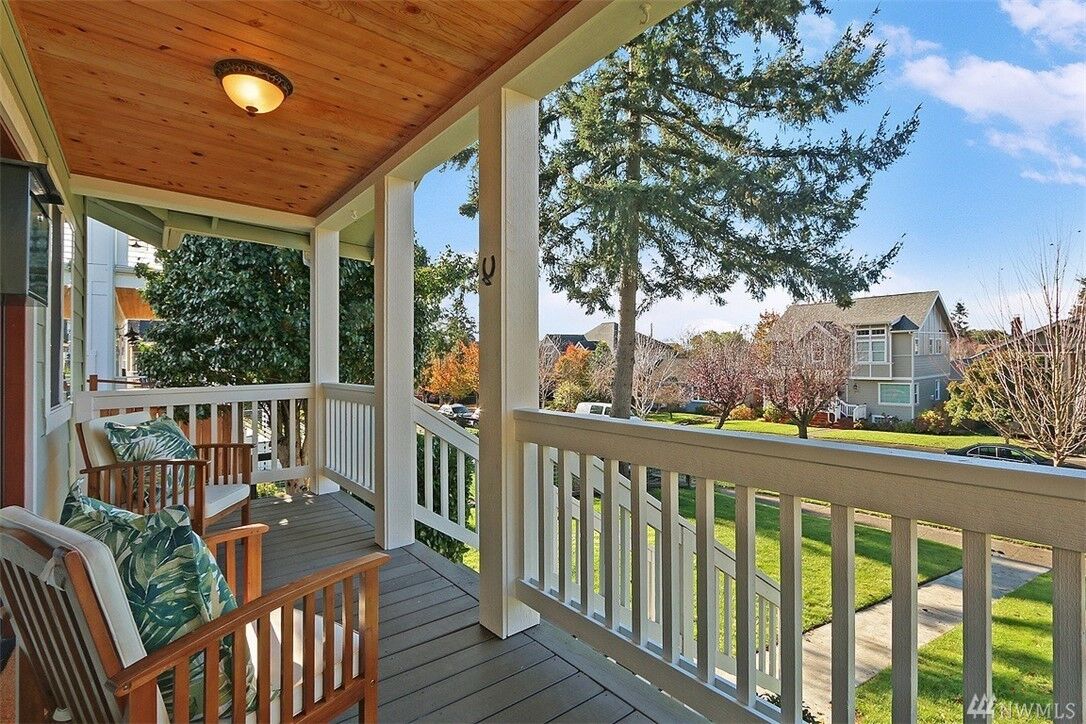 Property Photo:  6026 44th Ave SW  WA 98136 