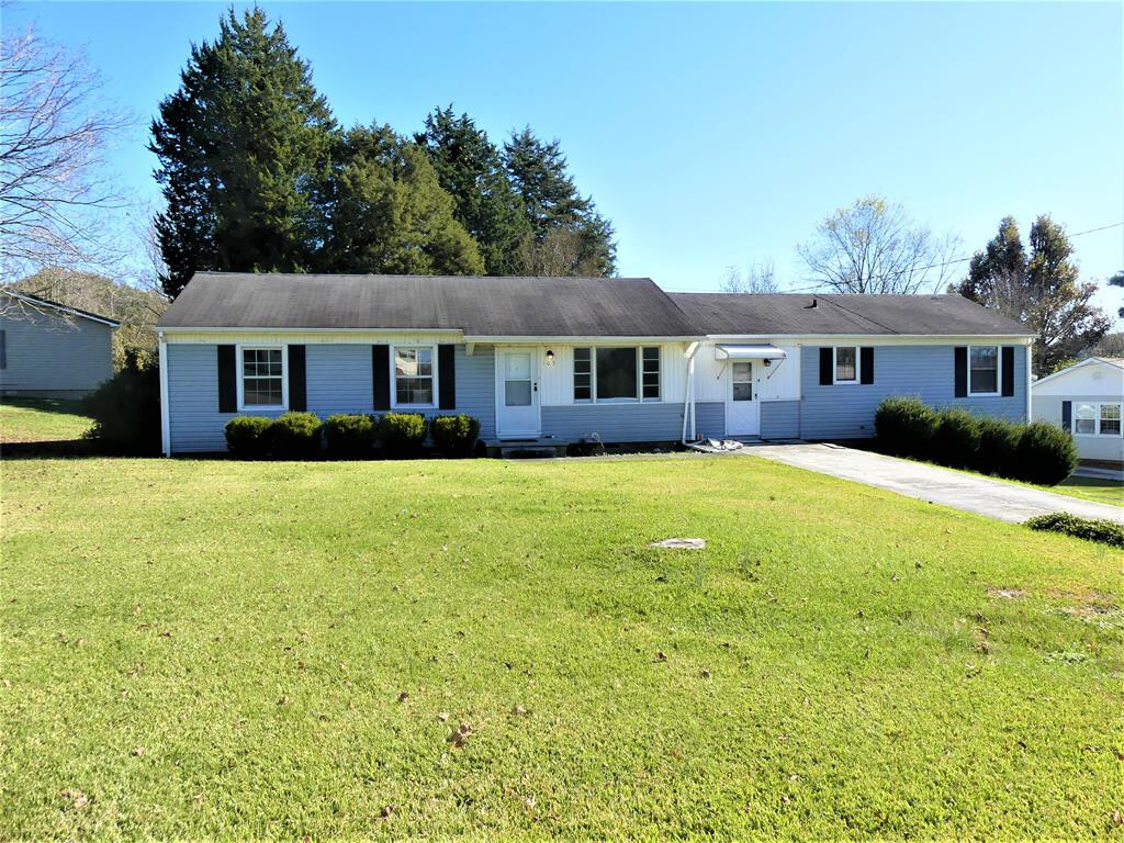 Property Photo: 105 Highland Avenue TN 37309