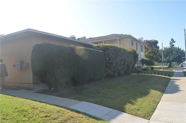 Property Photo:  1610 E Carson Street  CA 90807 