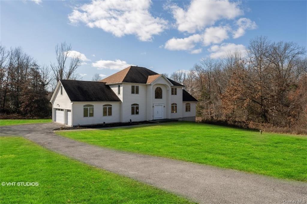 Property Photo: 6 Wynthrop Manor Drive NY 10924