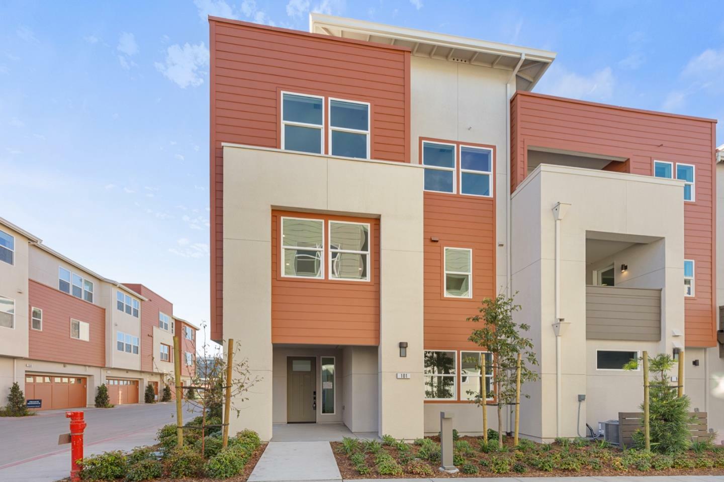 Property Photo: 2933 Lamory Place 101 CA 95051
