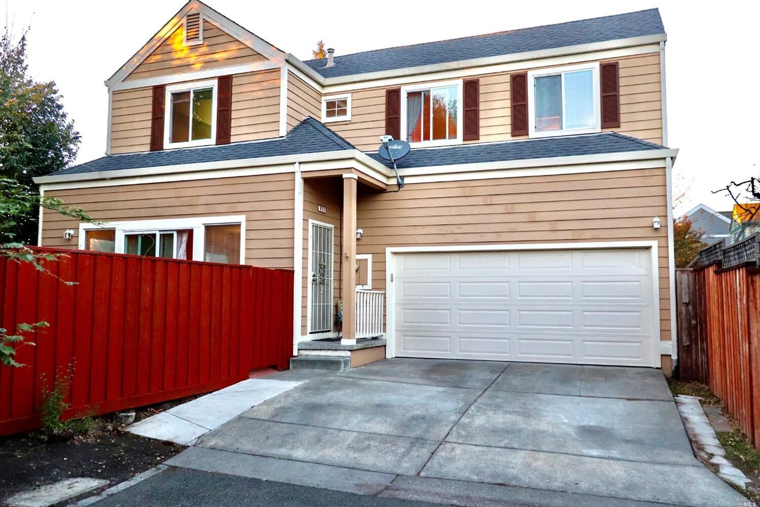 Property Photo: 921 Kingwood Street CA 95401