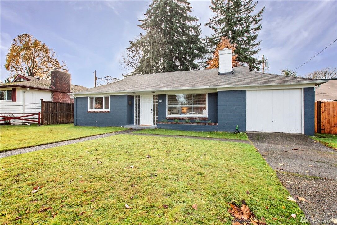 Property Photo:  129 Ruby St SE  WA 98501 
