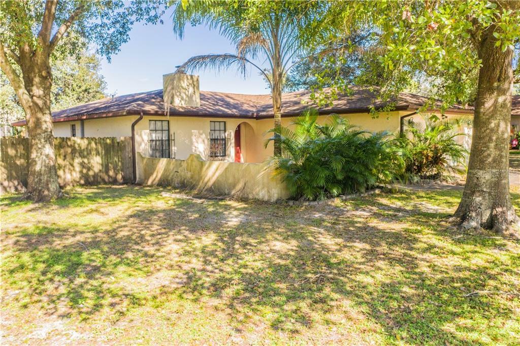 Property Photo:  547 Somerset Drive  FL 33823 